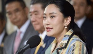Thailand's Prime Minister, Defeated Thanh